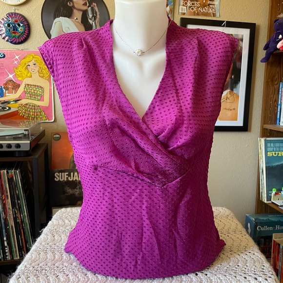 Calvin Klein Tops - Y2K pink silk/chiffon textured Calvin Klein dress blouse 👚